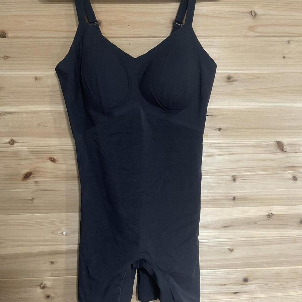 Honey Love Black Shape Wear